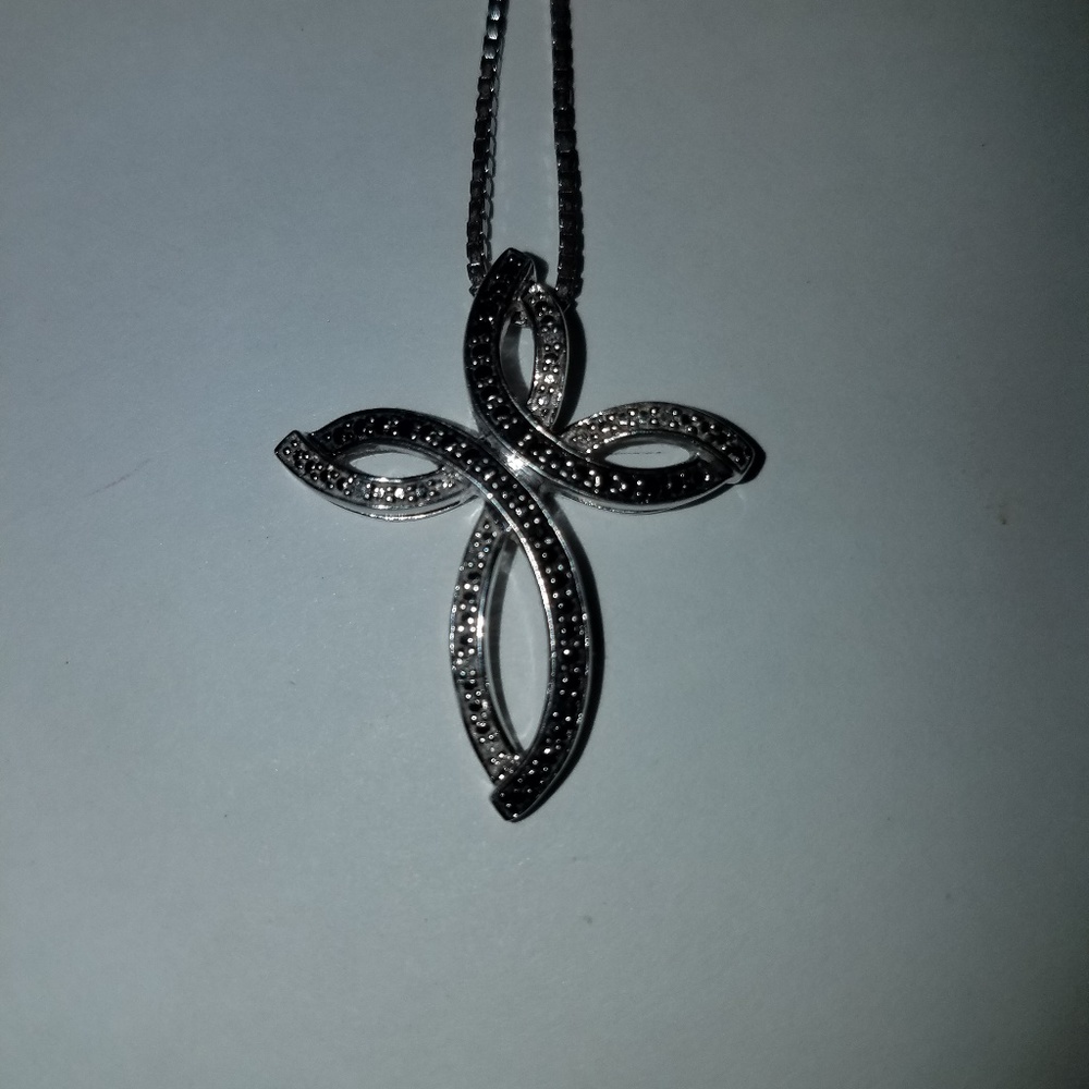 Jared Black Onyx and Diamond Pendant